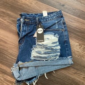 Boohoo cut off shorts